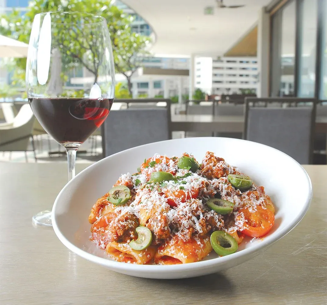 Star Advertiser dining feature